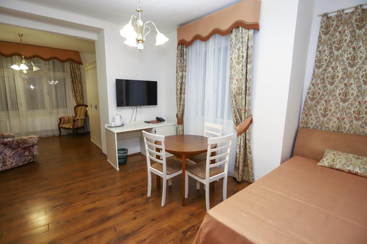 Zlaty Sloup Otel Karlovy Vary Dış mekan fotoğraf