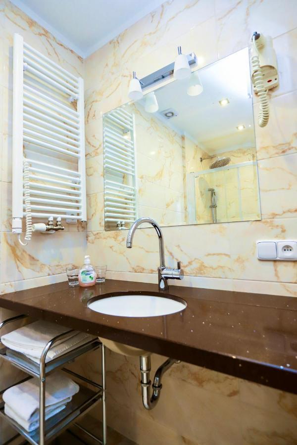 Zlaty Sloup Otel Karlovy Vary Dış mekan fotoğraf